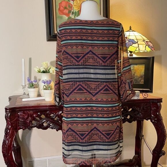 EVERLY three-quarter length sleeve shift dress. - Picture 3 of 5